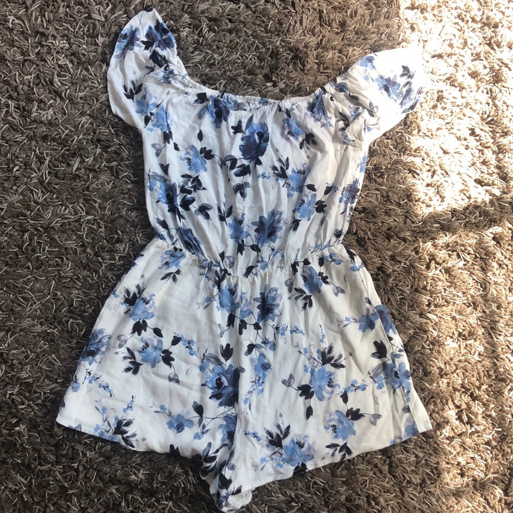 Kendall and Kylie romper 💜🧡